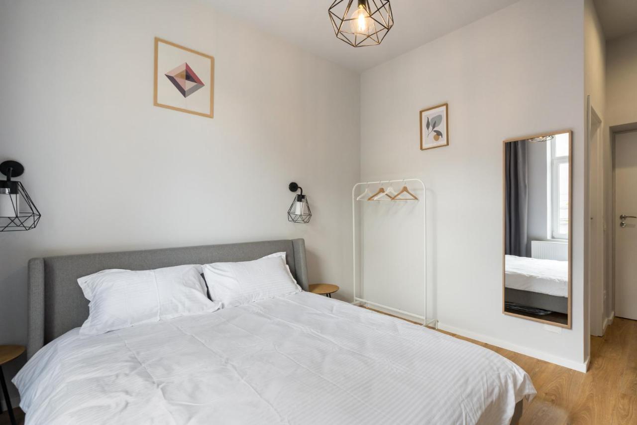 Cute Central Apartments In Villa Bukarest Kültér fotó